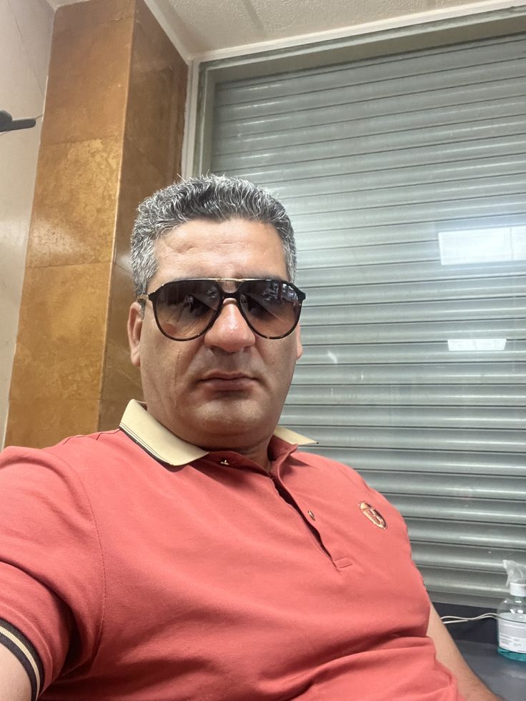 <em>Luis M.</em>